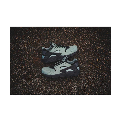 Nike Air Huarache PRM 'Mica Green'
