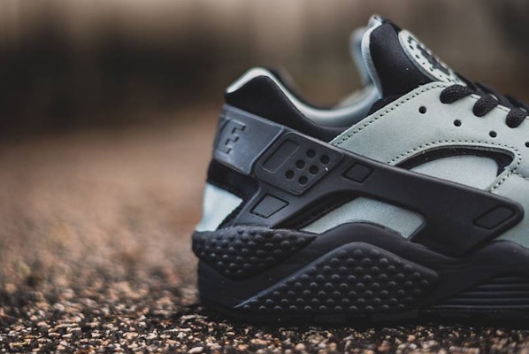 Nike Air Huarache Premium 'Verde Mica' 704830-301 Shop Nike Air Huarache Premium 'Verde Mica' 704830-301
