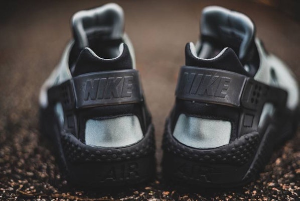 Nike Air Huarache Premium 'Verde Mica' 704830-301 Details for Nike Air Huarache Premium 'Verde Mica' 704830-301