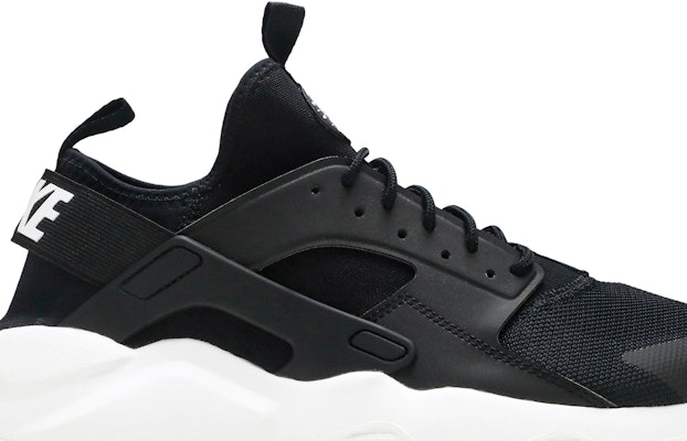 Air huarache run ultra 2025 black white