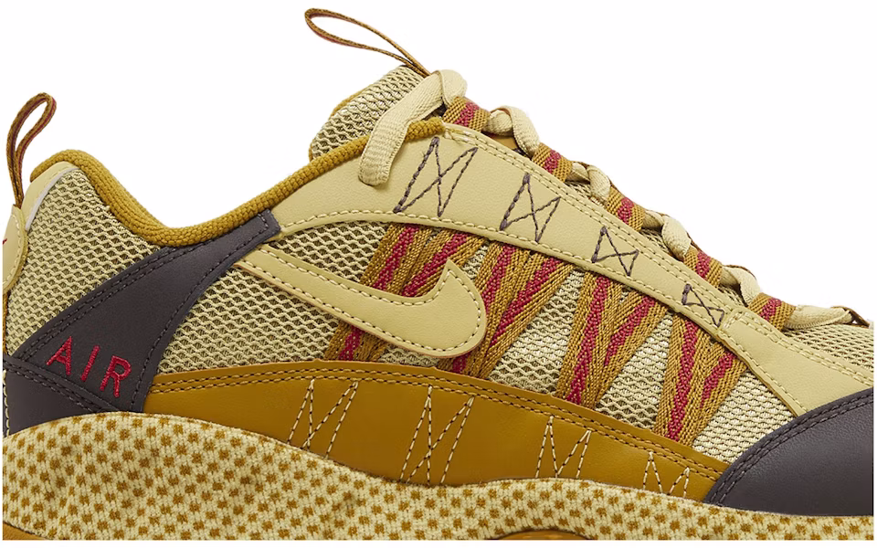 나이키 에어 휴마라 '골드' (Nike Air Humara 'Gold') FJ7098-701 Lookbook 나이키 에어 휴마라 '골드' (Nike Air Humara 'Gold') FJ7098-701