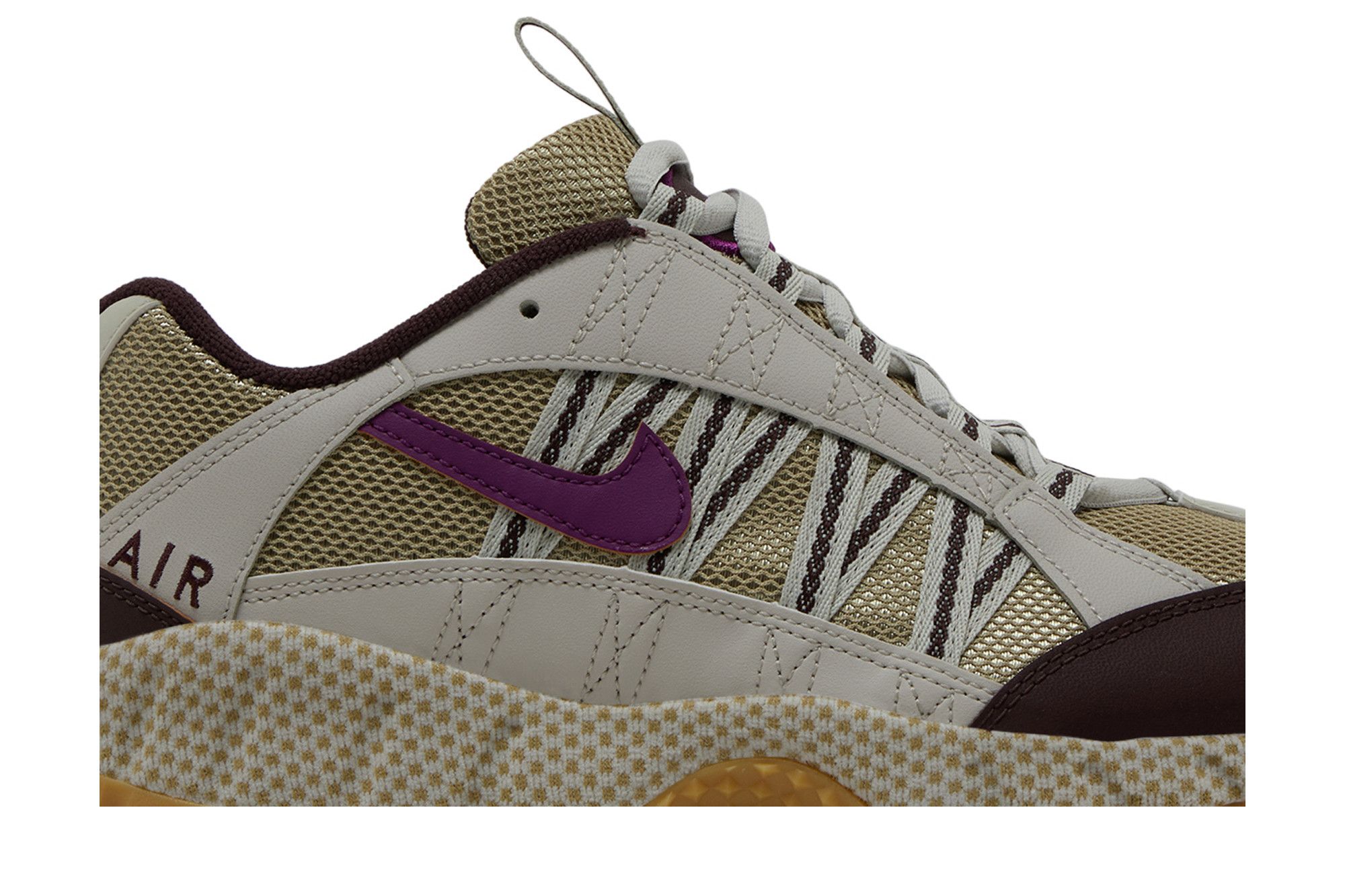 Lookbook Nike Air Humara 'Viotech' Sepatu Pria FJ7109-002