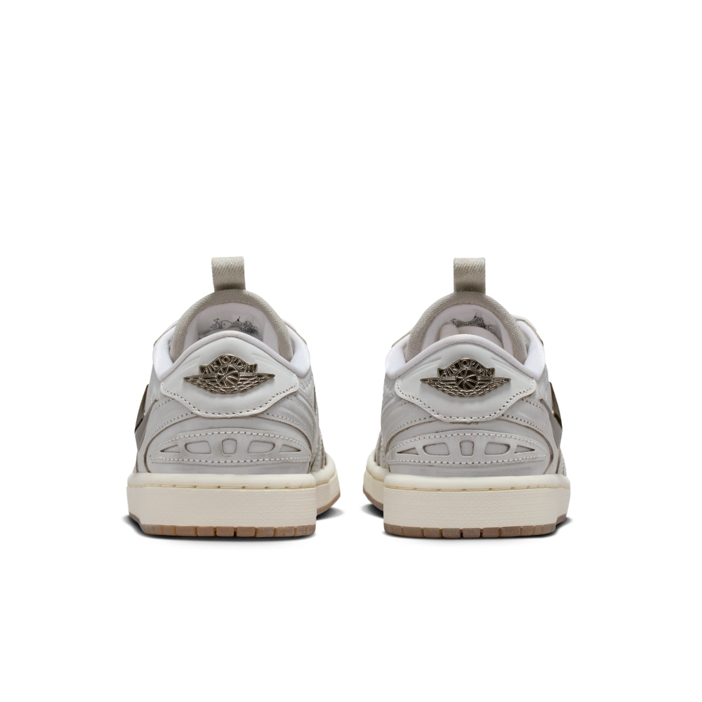 Details for (W) Kasut Bola Keranjang Nike Air Jordan 1 MM Low V3 IM6662181