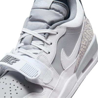 Nike Air Jordan Legacy 312 Low Basketbalschoenen CD7069005 Sizing Nike Air Jordan Legacy 312 Low Basketbalschoenen CD7069005