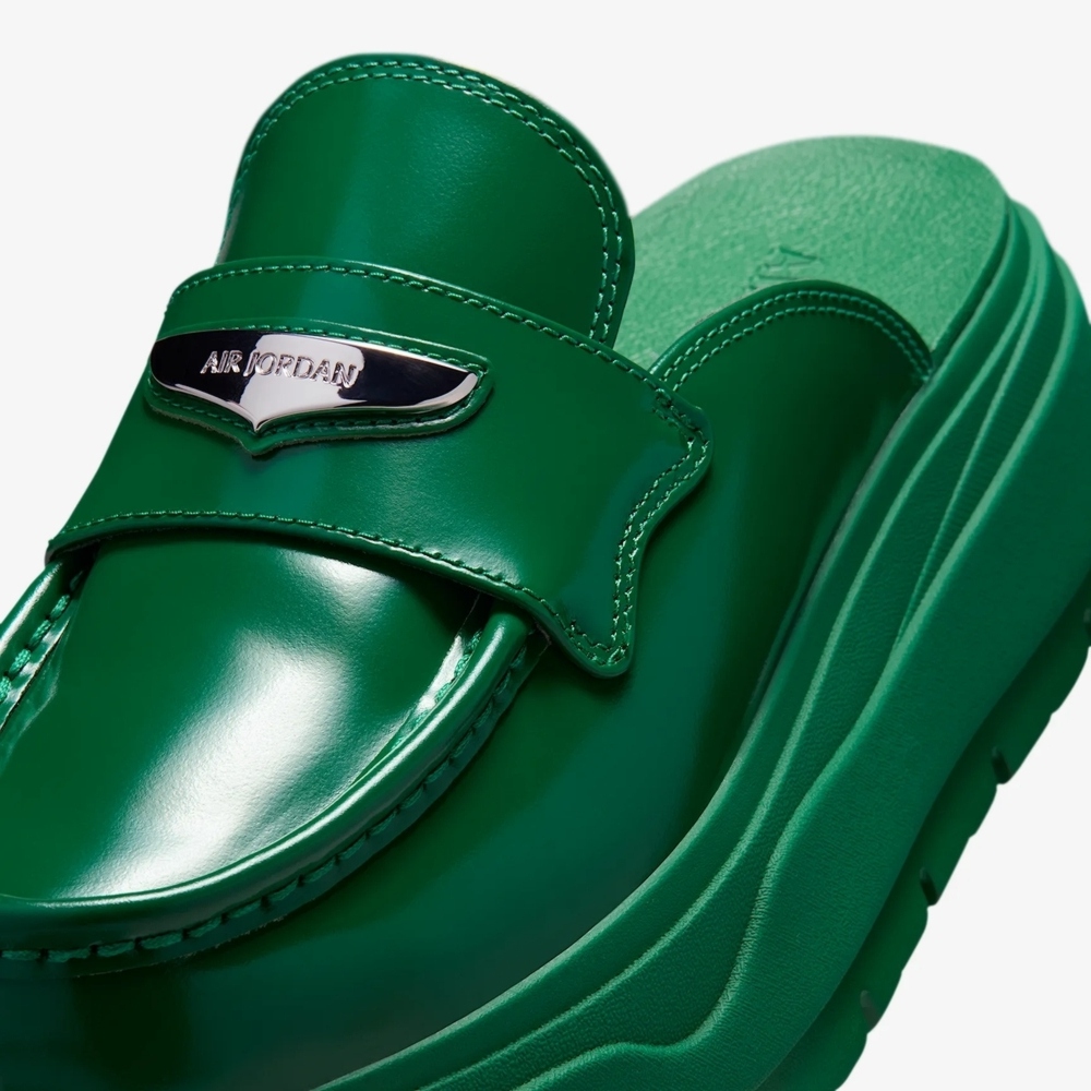 Details for (W) Sepatu Nike Air Jordan Mule Slide HJ4292300