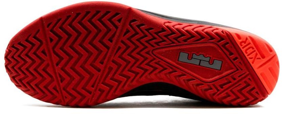 Nike Air Lebron E.E Black/Red 540795-007 Shop Nike Air Lebron E.E Black/Red 540795-007