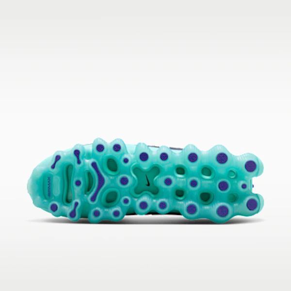 Nike Air Liquid Max 黑色/耀眼藍/極光綠/鉻配色 IQ7635-001 Lookbook Nike Air Liquid Max 黑色/耀眼藍/極光綠/鉻配色 IQ7635-001