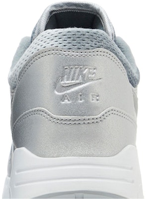 Nike Air Max 1 '86 OG 'Big Bubble - Metallic Silver' FV7477-002 Sizing Nike Air Max 1 '86 OG 'Big Bubble - Metallic Silver' FV7477-002