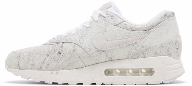 나이키 에어맥스 1 '86 OG '빅 버블 - 걸작' FZ2149-100 Lookbook 나이키 에어맥스 1 '86 OG '빅 버블 - 걸작' FZ2149-100