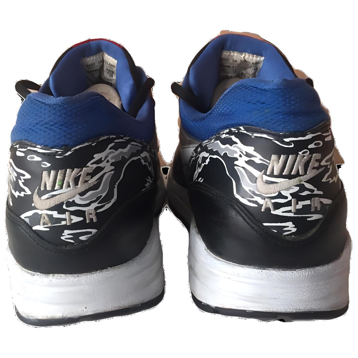 Shop ナイキ エア マックス 1 "友情のフットボールパック" 308866-011