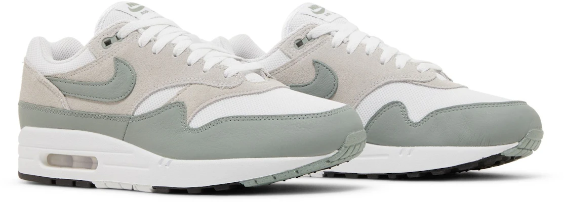 Nike Air Max 1 'Hijau Mica' DZ4549-100 1
