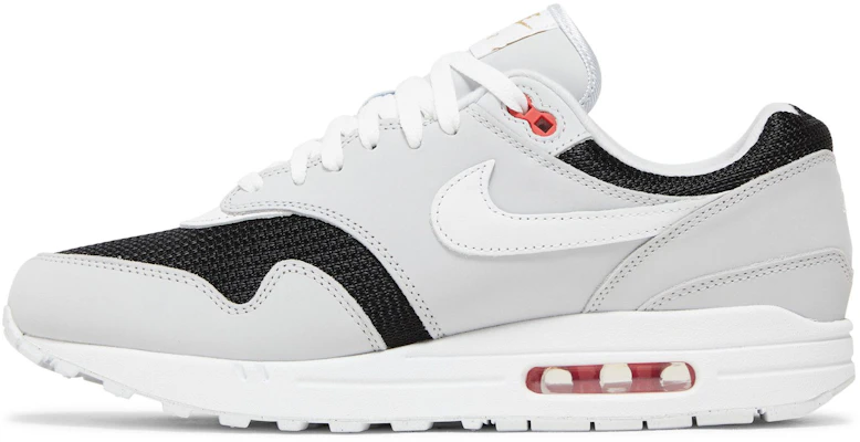 Nike Air Max 1 'Urawa' Sepatu Sneakers Terbaru FD9081-001 Shop Nike Air Max 1 'Urawa' Sepatu Sneakers Terbaru FD9081-001