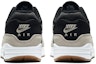 Shop 耐克 Air Max 1 黑/浅骨色/白色 AH8145-009