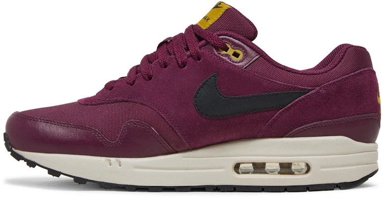 Nike Air Max 1 Bordeaux Desert Moss Scarpe 875844-601 Lookbook Nike Air Max 1 Bordeaux Desert Moss Scarpe 875844-601