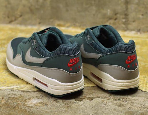 Nike Air Max 1 Essential 'Hasta' 537383-310 Lookbook Nike Air Max 1 Essential 'Hasta' 537383-310