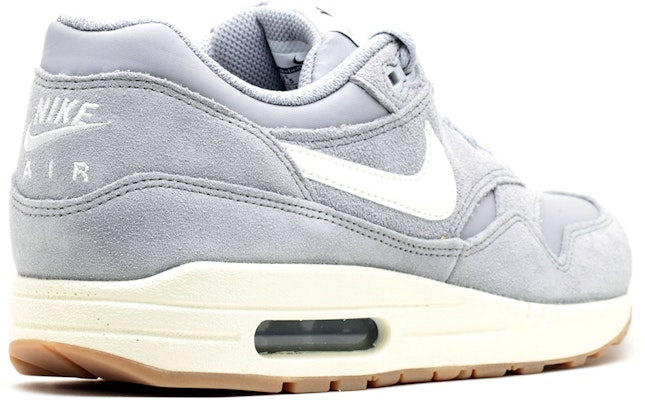 나이키 에어맥스 1 에센셜 "매트 실버" 537383-015 Lookbook 나이키 에어맥스 1 에센셜 "매트 실버" 537383-015