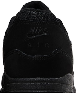 나이키 에어 맥스 1 에센셜 '트리플 블랙' 537383-025 Sizing 나이키 에어 맥스 1 에센셜 '트리플 블랙' 537383-025