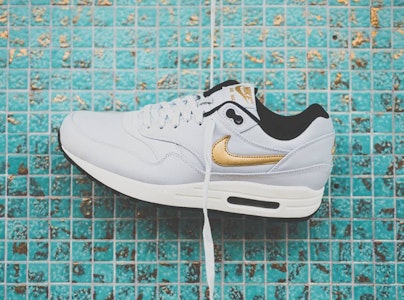 Nike Air Max 1 Premium QS “金獎盃套裝” 白金 Buy Nike Air Max 1 Premium QS “金獎盃套裝” 白金