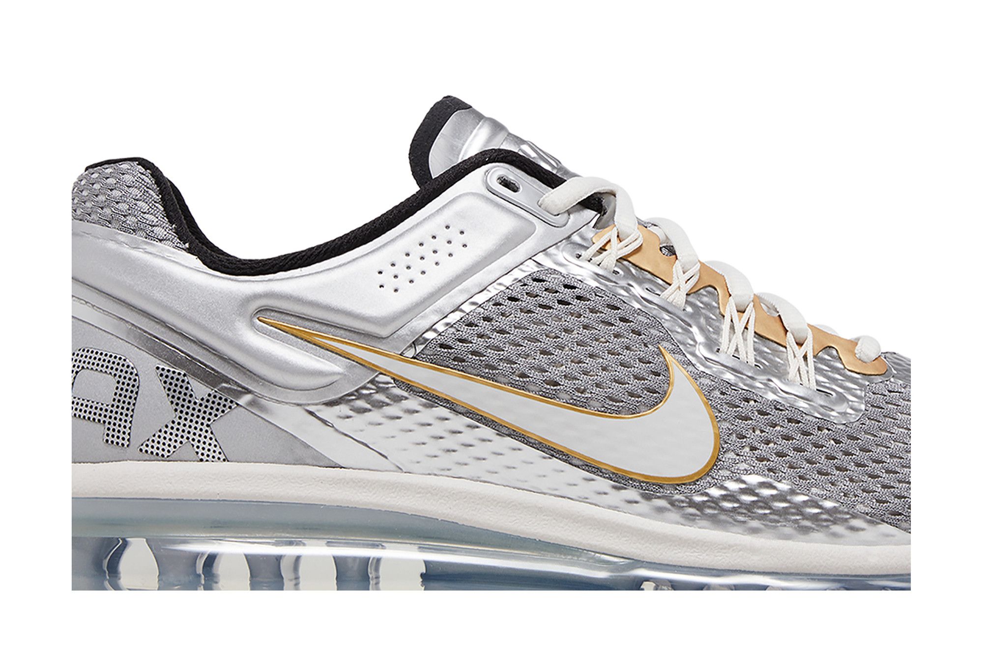 Lookbook Nike Air Max 2013 ''Argento Metallizzato Oro'' HJ7901-095
