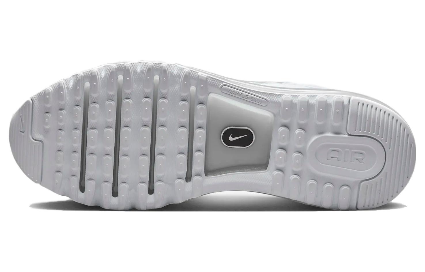 Sizing Nike Air Max 2013 ''Blanc Argent Métallique'' HF4884-100