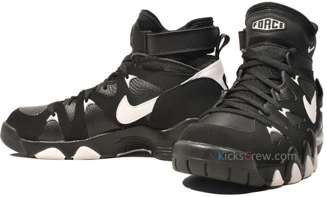 Nike中筒籃球鞋黑白色 Order Nike中筒籃球鞋黑白色