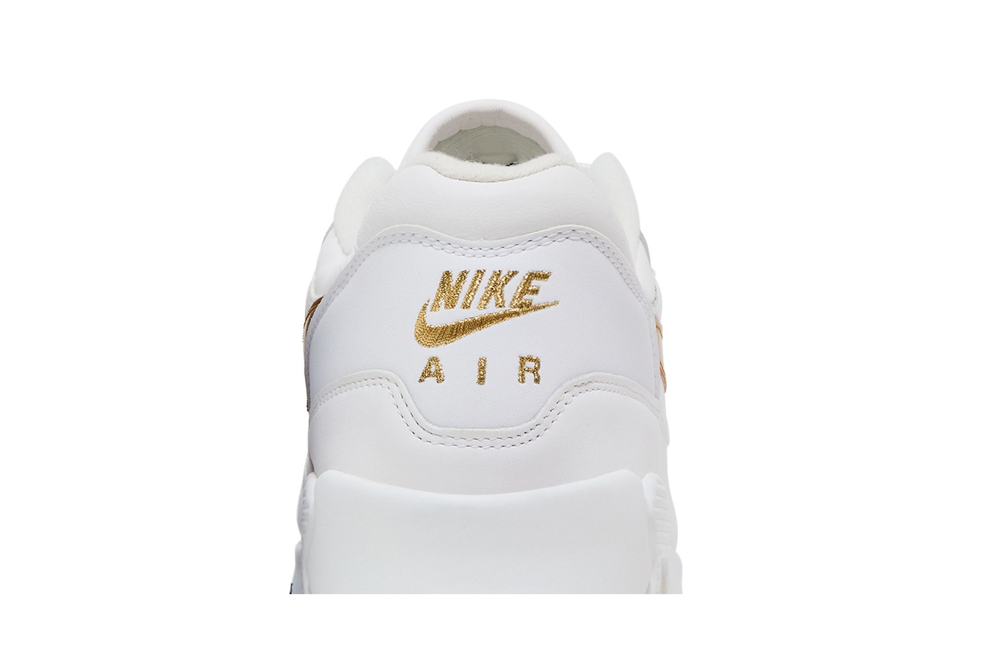 Sizing Nike Air Max 90/1 'Emas Metalik' AJ7695-102