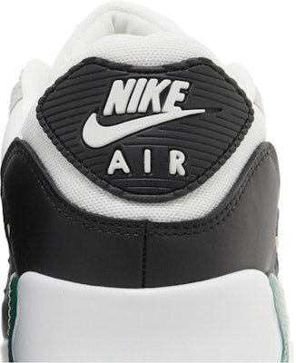 나이키 에어맥스 90 '말라카이트' FB9658-102 Sizing 나이키 에어맥스 90 '말라카이트' FB9658-102