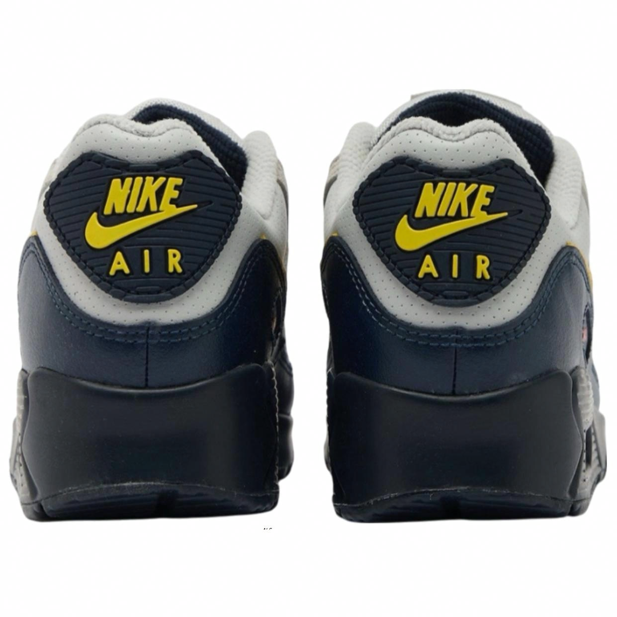 Shop Nike Air Max 90「中性色灰巡遊黃」 IF0670-001