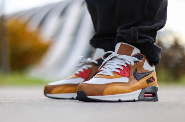 Nike Air Max 90 Escape 718303-002 Details for Nike Air Max 90 Escape 718303-002