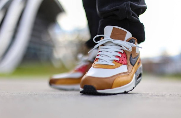 Nike Air Max 90 Escape 718303-002 Sizing Nike Air Max 90 Escape 718303-002