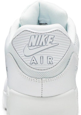 90 537384 111 Novelship