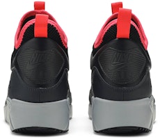 Nike Air Max 90 Ultra Mid Winter 'Anthracite' Hitam Abu-Abu 924458-003 Details for Nike Air Max 90 Ultra Mid Winter 'Anthracite' Hitam Abu-Abu 924458-003