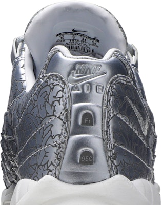 Nike Air Max 95 20th Anniversary Pure Platinum 818721-001 Sizing Nike Air Max 95 20th Anniversary Pure Platinum 818721-001