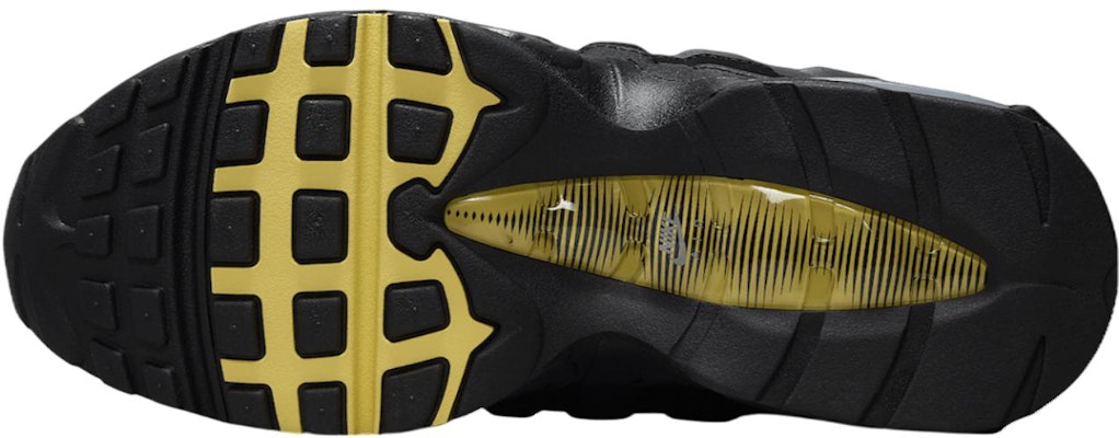 Nike Air Max 95 'Batman' IB7682-002 Details for Nike Air Max 95 'Batman' IB7682-002
