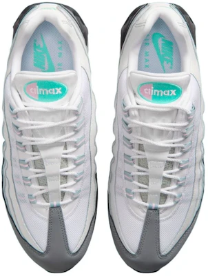 Nike Air Max 95 ''Big Bubble - Putih Hyper Turquoise'' IR1473-060 Lookbook Nike Air Max 95 ''Big Bubble - Putih Hyper Turquoise'' IR1473-060