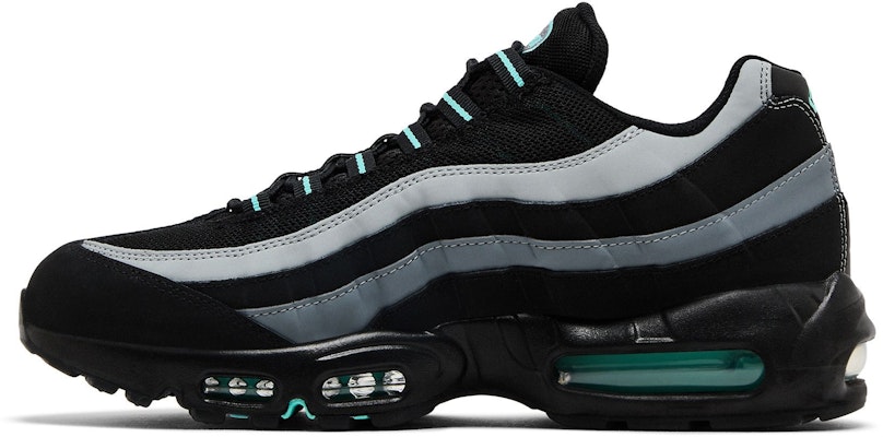 Nike Air Max 95 'Hitam Aurora Hijau' HV6062-001 Lookbook Nike Air Max 95 'Hitam Aurora Hijau' HV6062-001