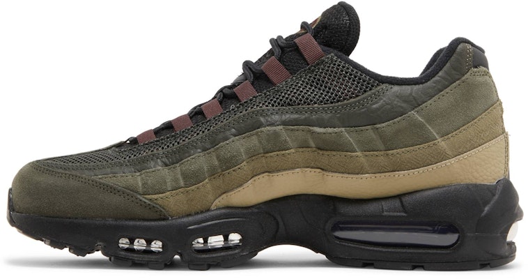 Nike Air Max 95 'Hitam Bumi' FD0652-001 Lookbook Nike Air Max 95 'Hitam Bumi' FD0652-001