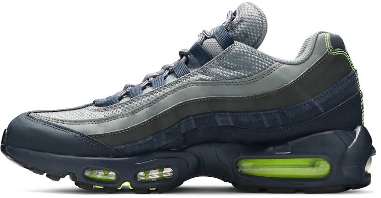 Nike Air Max 95 'Seahawks' DA1504-400 Lookbook Nike Air Max 95 'Seahawks' DA1504-400