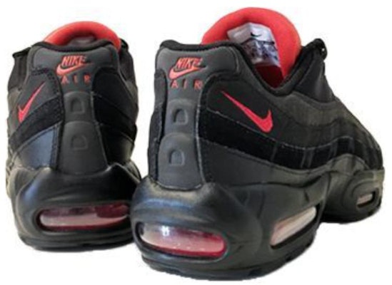 나이키 에어맥스 95 블랙/챌린지 레드 749766-016 Lookbook 나이키 에어맥스 95 블랙/챌린지 레드 749766-016