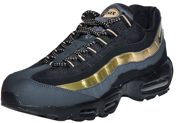 Nike air 2025 95 black gold