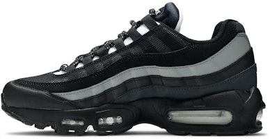 ナイキ エア マックス 95 エッセンシャル "ブラック/スモークグレー" CT1805-001 Lookbook ナイキ エア マックス 95 エッセンシャル "ブラック/スモークグレー" CT1805-001