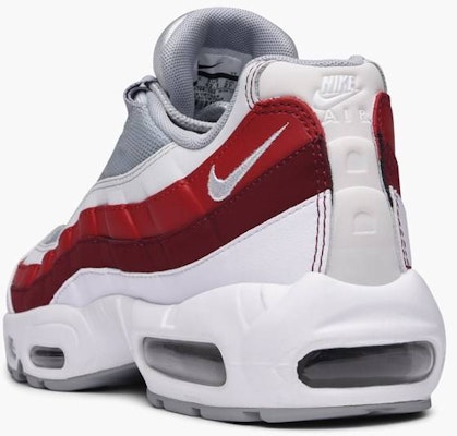 나이키 에어 맥스 95 에센셜 '퓨어 플래티넘' 749766-103 Lookbook 나이키 에어 맥스 95 에센셜 '퓨어 플래티넘' 749766-103