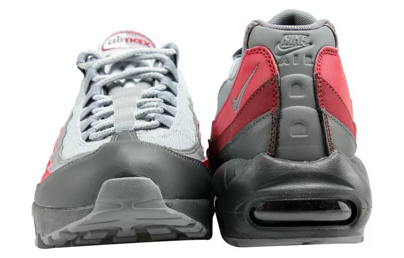 Lookbook Nike Air Max 95 Gris Rojo Equipo 749766-025