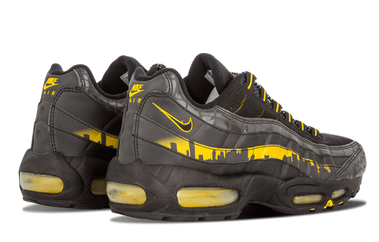 Shop Nike Air Max 95 NYC Blackout 330795-001 - Hitam Legam