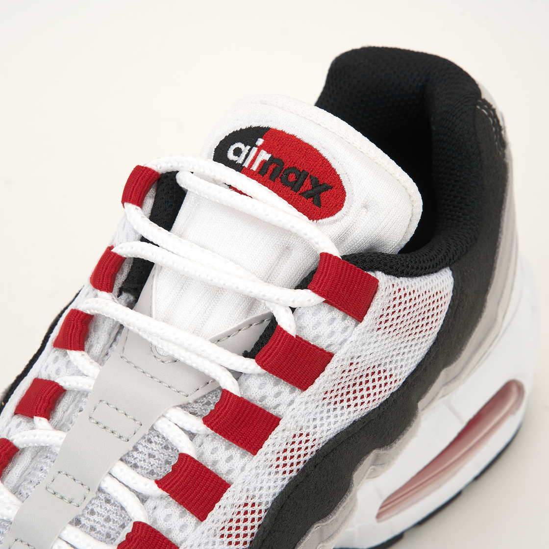 Cheap Nike Air Max 95 OG 2026 ''Comet Red'' Sneakers IB7862-100
