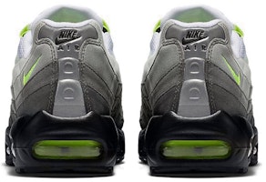 ナイキ エア マックス 95 OG "Neon" (2020) CT1689-001 Sizing ナイキ エア マックス 95 OG "Neon" (2020) CT1689-001