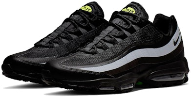 Nike Air Max 95 Ultra 'Stealth Volt' Lelaki CI2298-001 Lookbook Nike Air Max 95 Ultra 'Stealth Volt' Lelaki CI2298-001