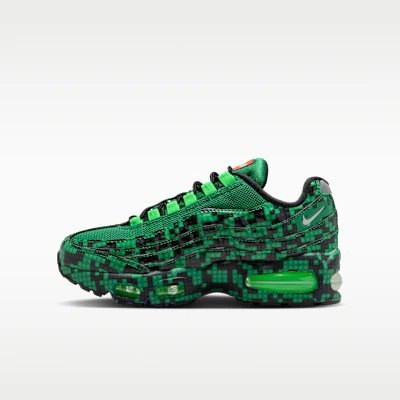 nike-air-max-95-x-lego-collection-lucky-green-black-green-strike-metallic-silver-io-4799-300