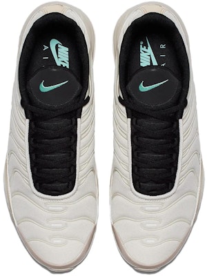 耐克Air Max 97 Plus 浅象牙棕 AH8144-101 Lookbook 耐克Air Max 97 Plus 浅象牙棕 AH8144-101
