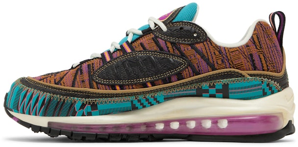 Nike Air Max 98 'Black History Month' Edisi Sejarah Hitam CD6090-001 Lookbook Nike Air Max 98 'Black History Month' Edisi Sejarah Hitam CD6090-001